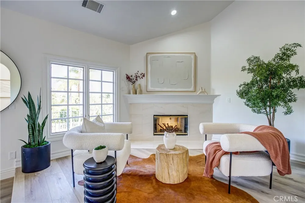 27612 Fargo Laguna Hills, CA 92653
