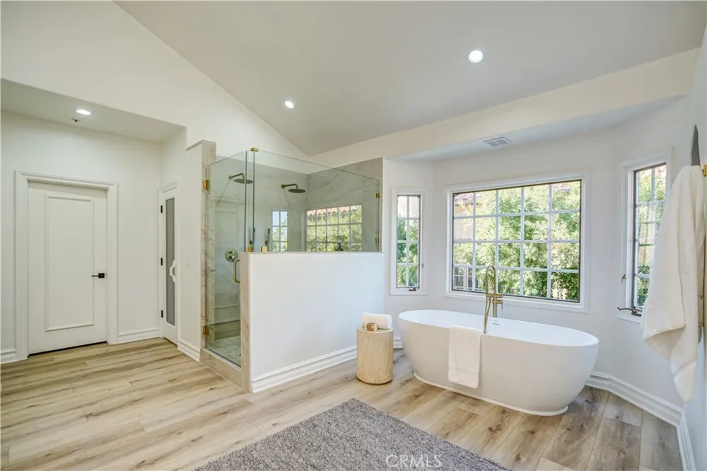 27612 Fargo Laguna Hills, CA 92653