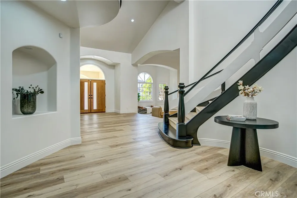 27612 Fargo Laguna Hills, CA 92653