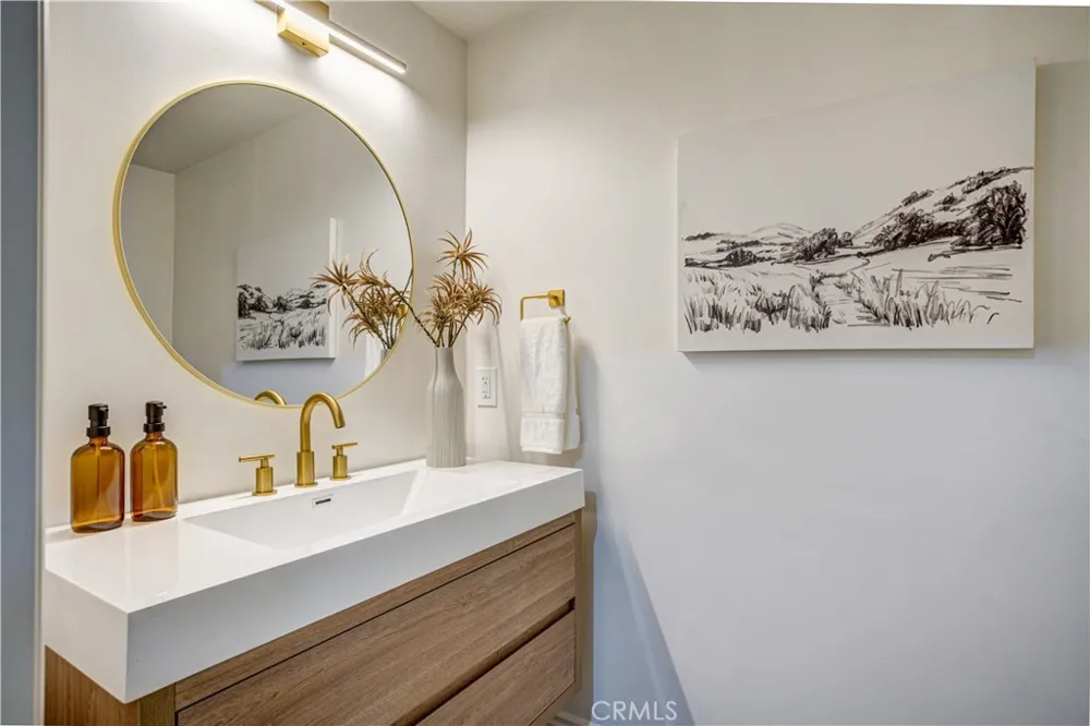 27612 Fargo Laguna Hills, CA 92653