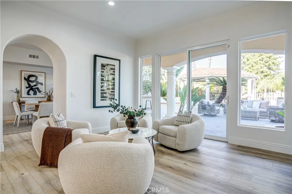 27612 Fargo Laguna Hills, CA 92653