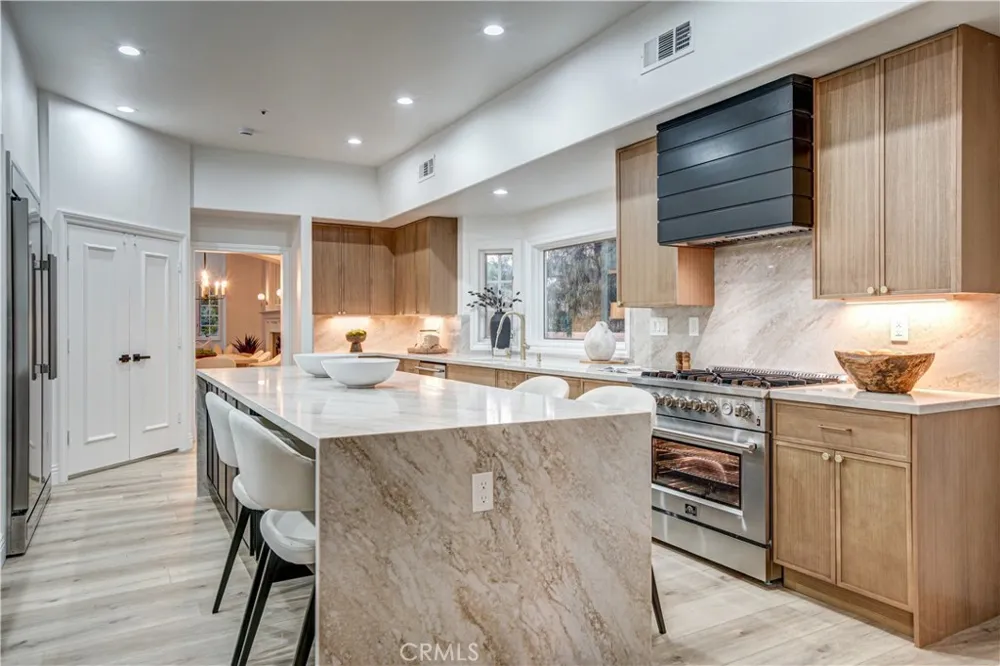 27612 Fargo Laguna Hills, CA 92653