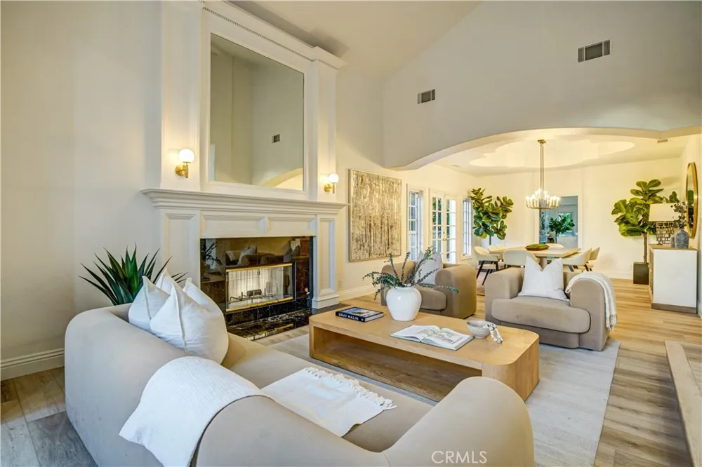 27612 Fargo Laguna Hills, CA 92653