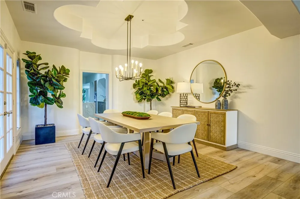 27612 Fargo Laguna Hills, CA 92653