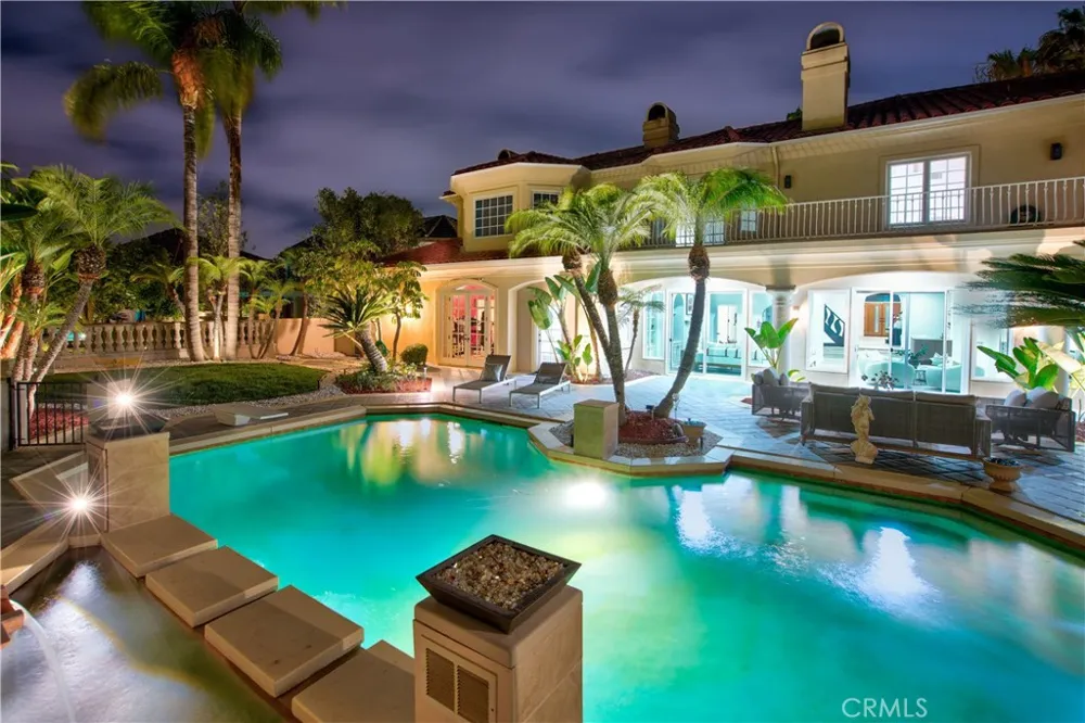 27612 Fargo Laguna Hills, CA 92653