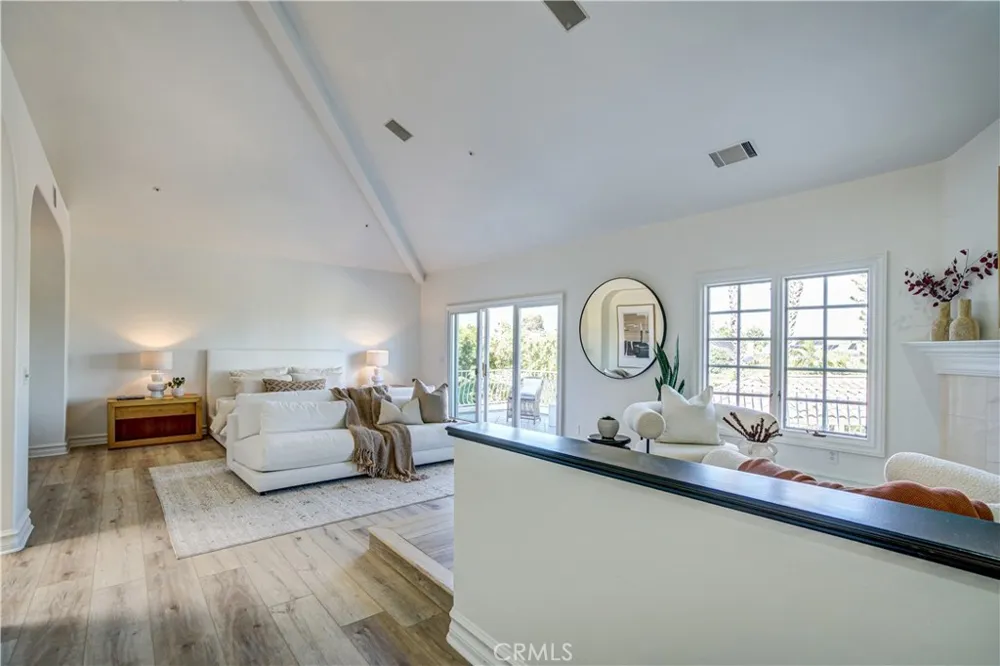 27612 Fargo Laguna Hills, CA 92653