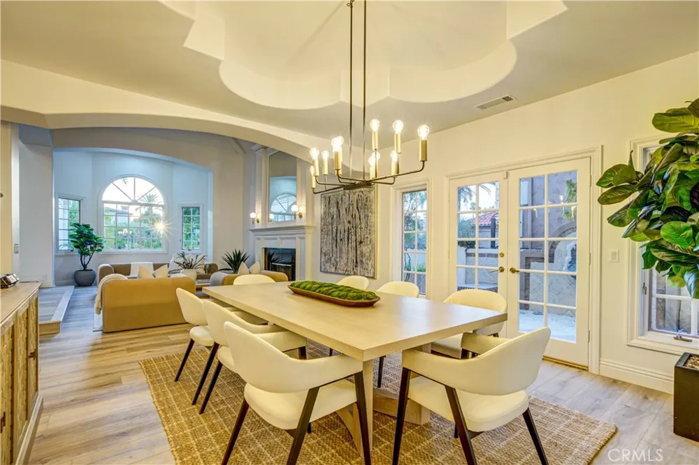 27612 Fargo Laguna Hills, CA 92653