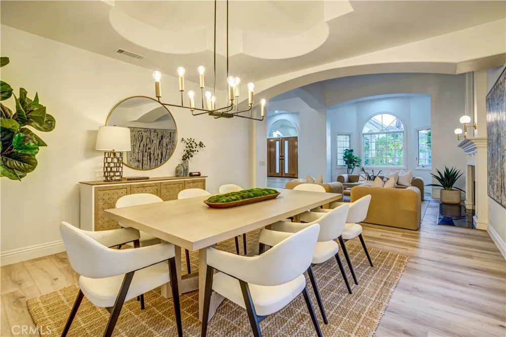 27612 Fargo Laguna Hills, CA 92653