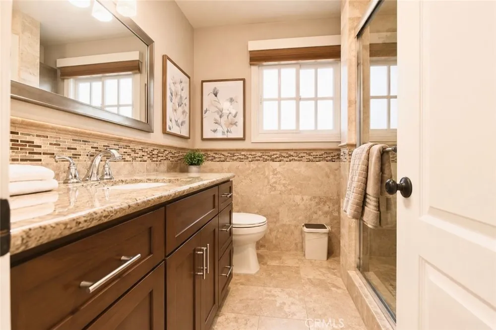4556 Guava Seal Beach, CA 90740
