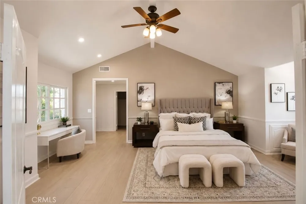 4556 Guava Seal Beach, CA 90740