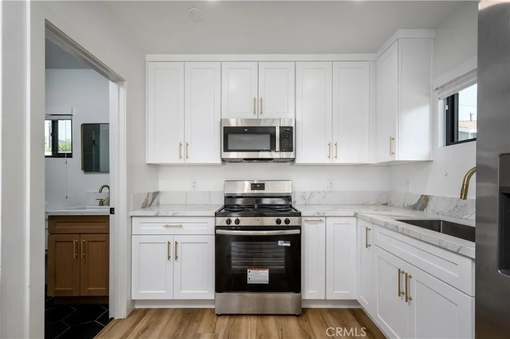 918 Enid Avenue Azusa, CA 91702