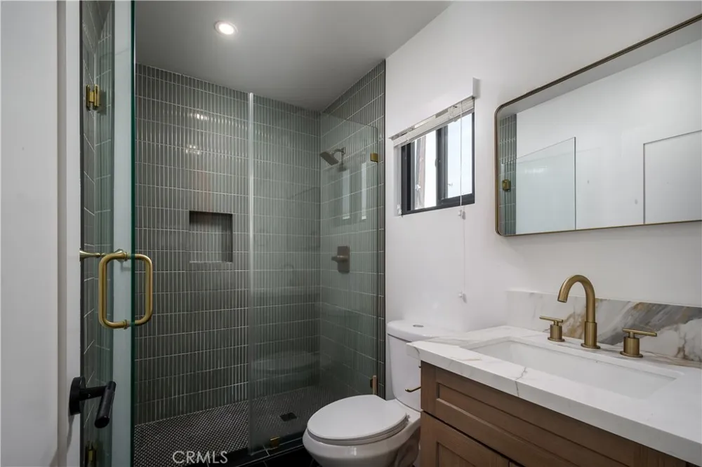 918 Enid Avenue Azusa, CA 91702