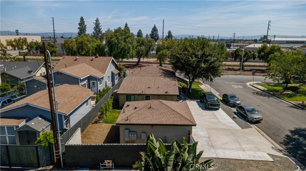 918 Enid Avenue Azusa, CA 91702