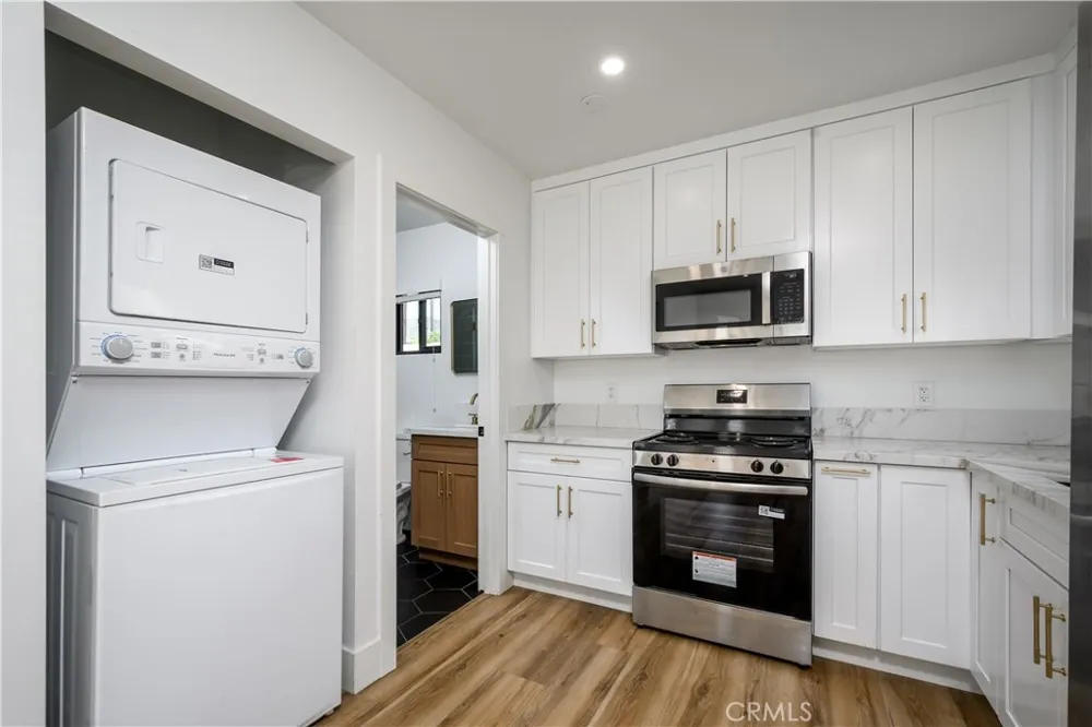 918 Enid Avenue Azusa, CA 91702