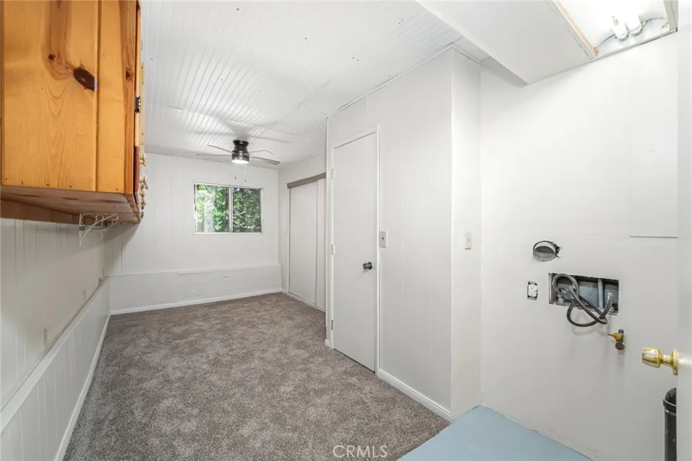 771 Woodland Crestline, CA 92325