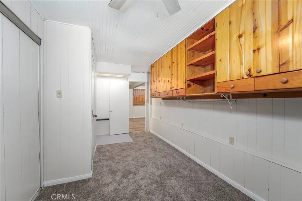 771 Woodland Crestline, CA 92325