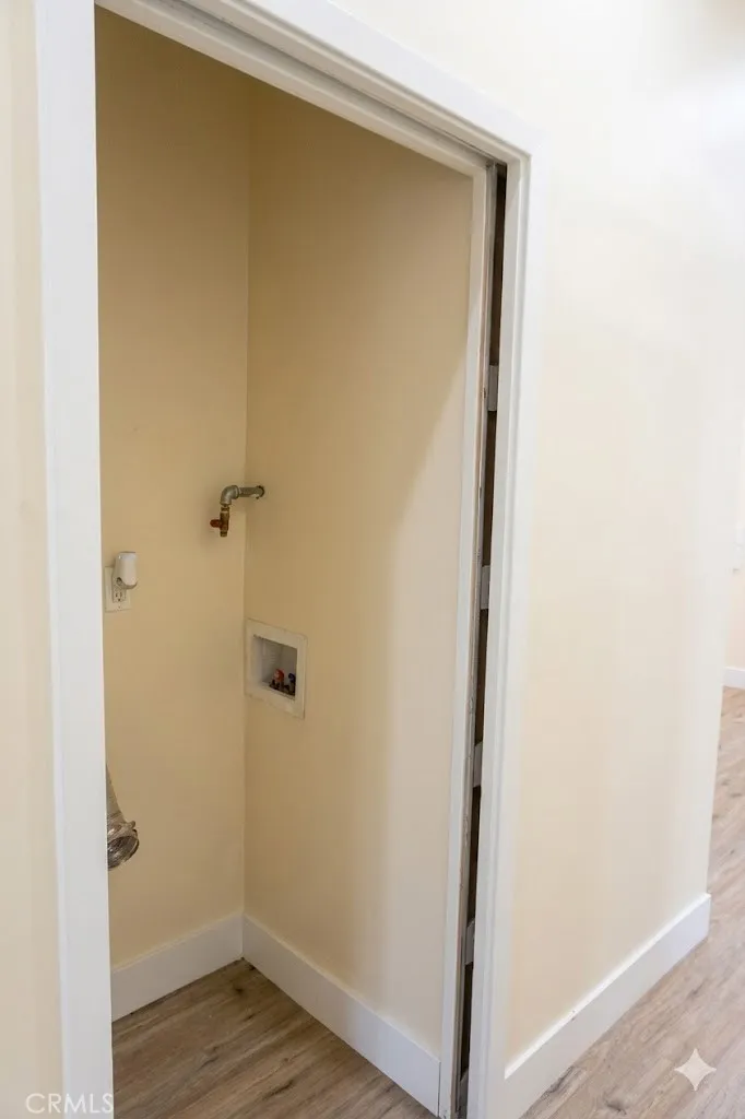 514 W 105th Los Angeles, CA 90044