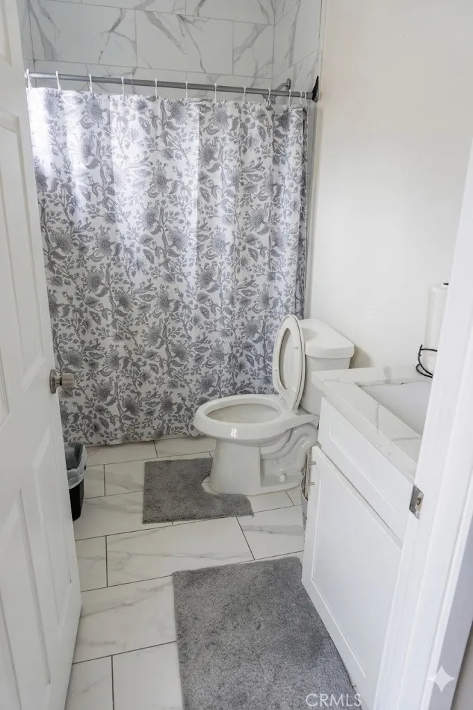 514 W 105th Los Angeles, CA 90044
