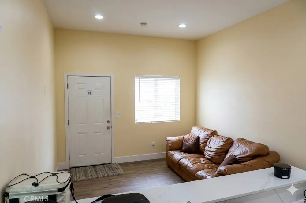 514 W 105th Los Angeles, CA 90044