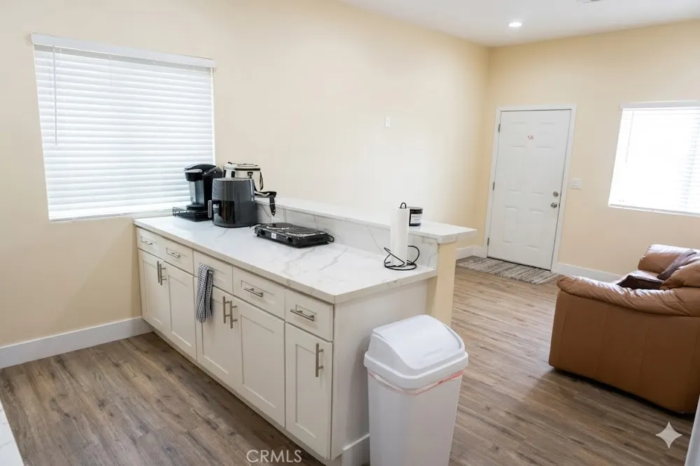 514 W 105th Los Angeles, CA 90044