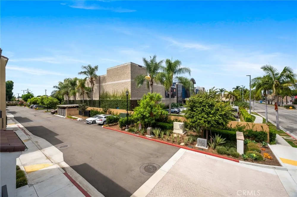 11448 Artesia Artesia, CA 90701