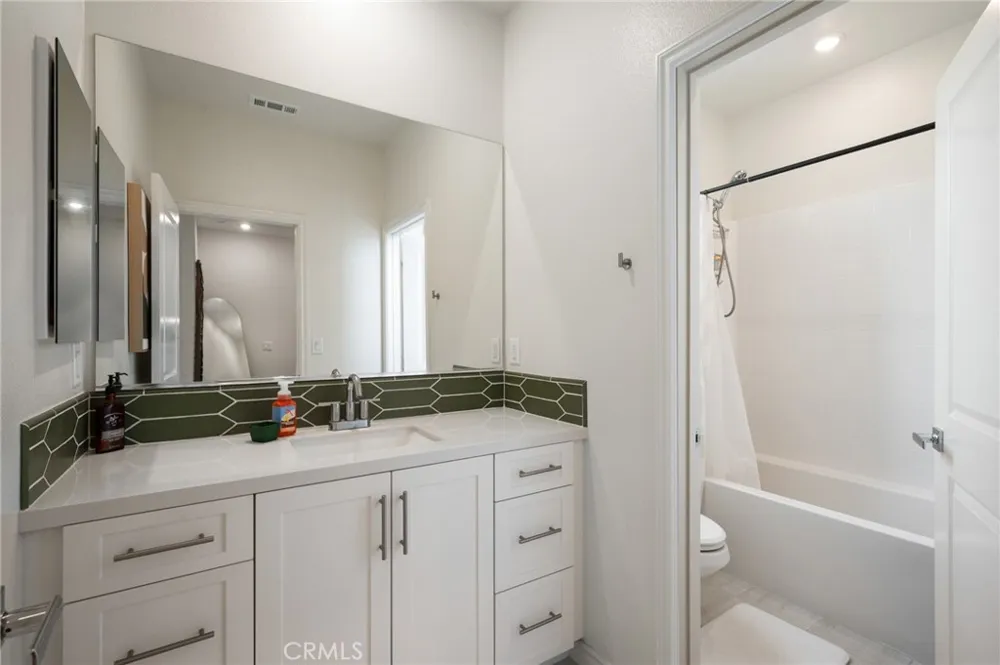 11448 Artesia Artesia, CA 90701