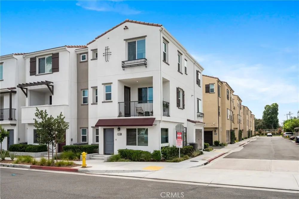 11448 Artesia Artesia, CA 90701