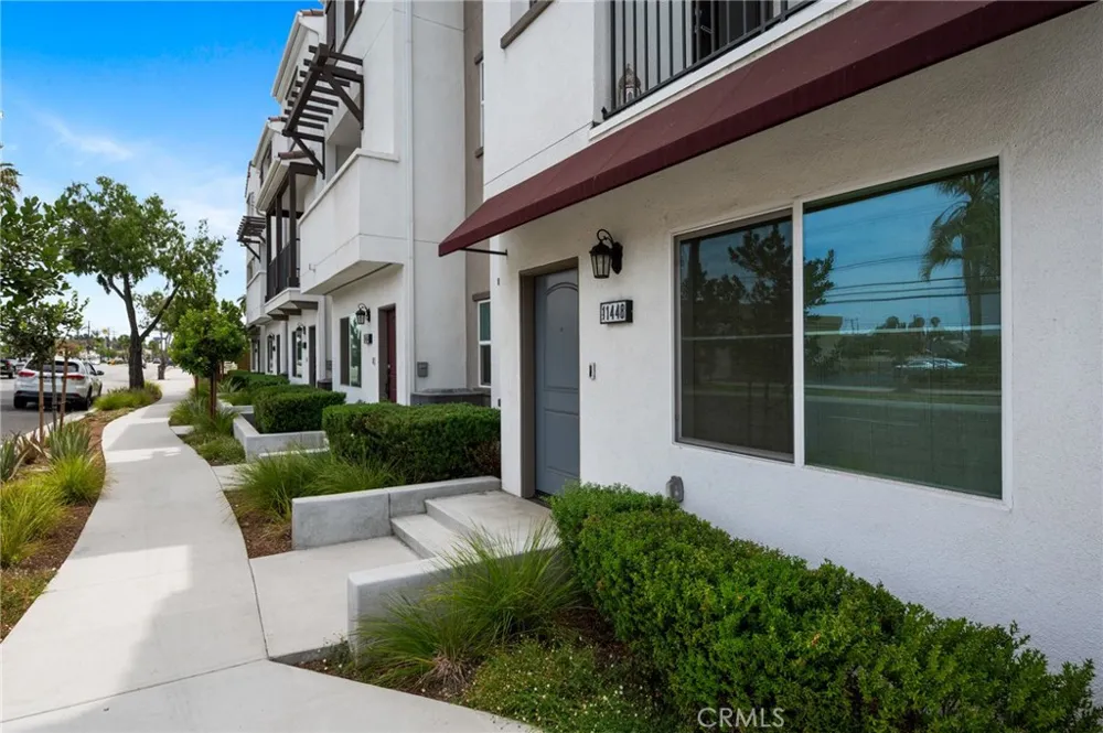 11448 Artesia Artesia, CA 90701