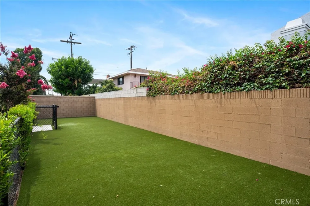 11448 Artesia Artesia, CA 90701