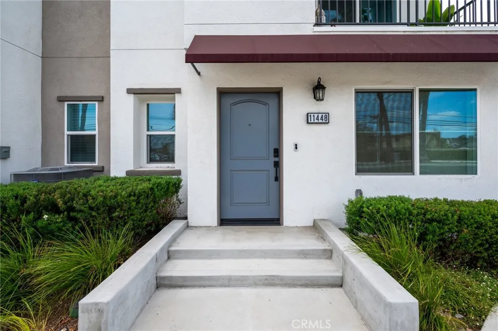 11448 Artesia Artesia, CA 90701