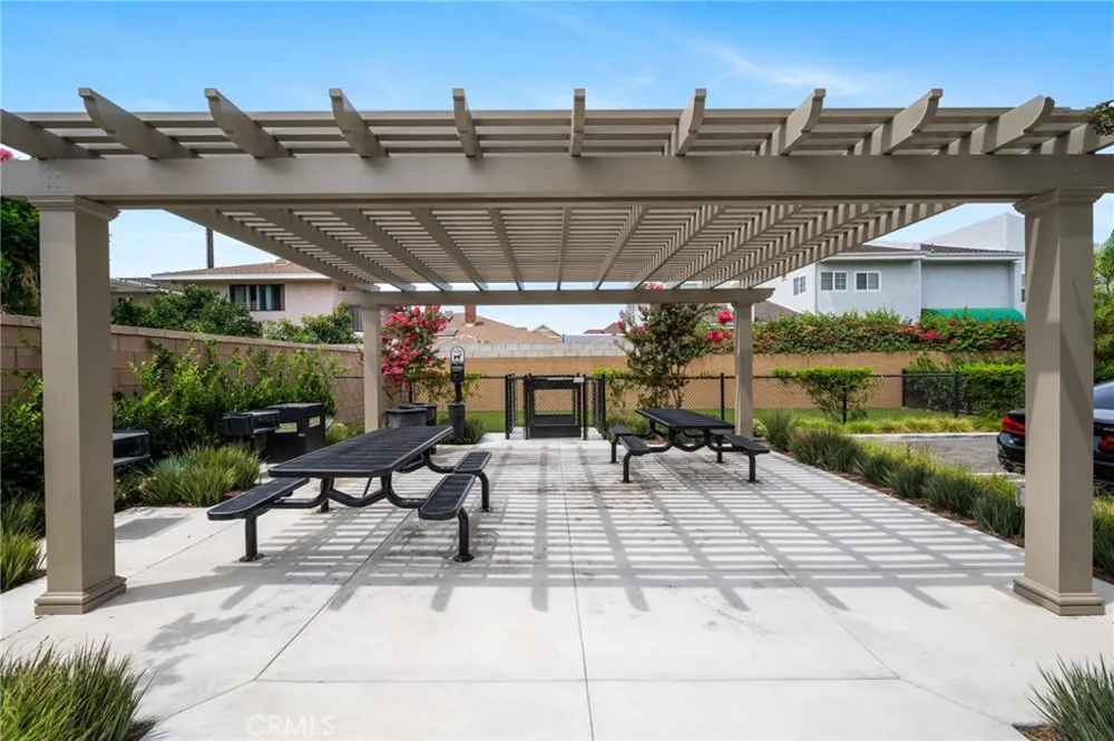 11448 Artesia Artesia, CA 90701