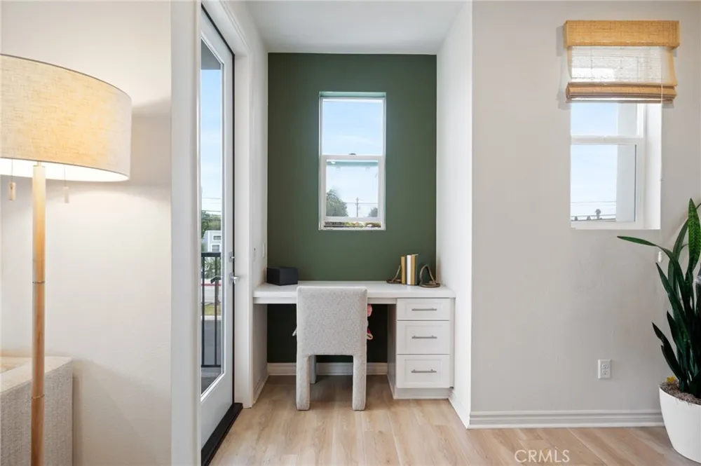 11448 Artesia Artesia, CA 90701