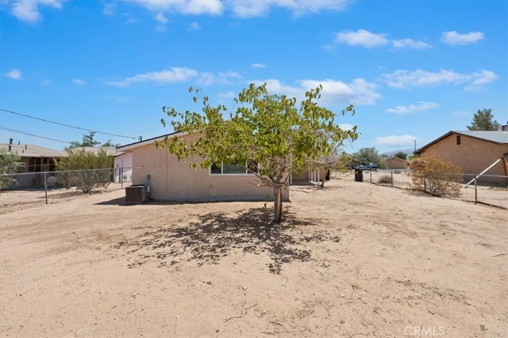 5566 Daisy 29 Palms, CA 92277