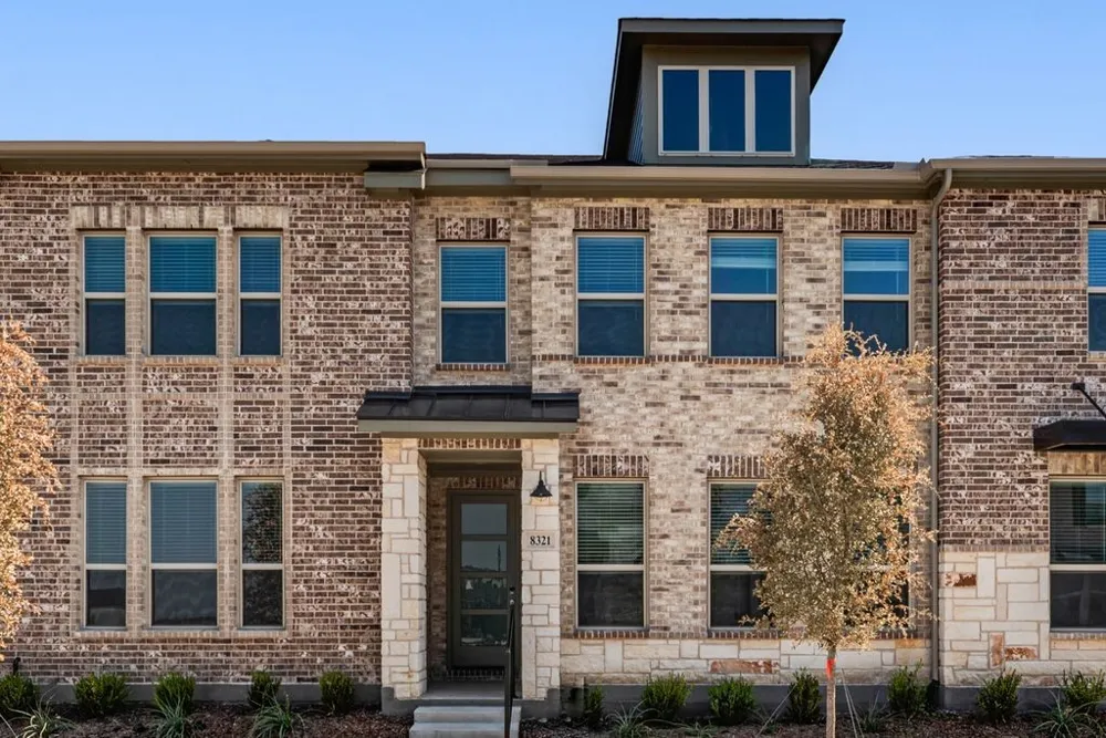 8321 Bayside Drive Rowlett, TX 75088