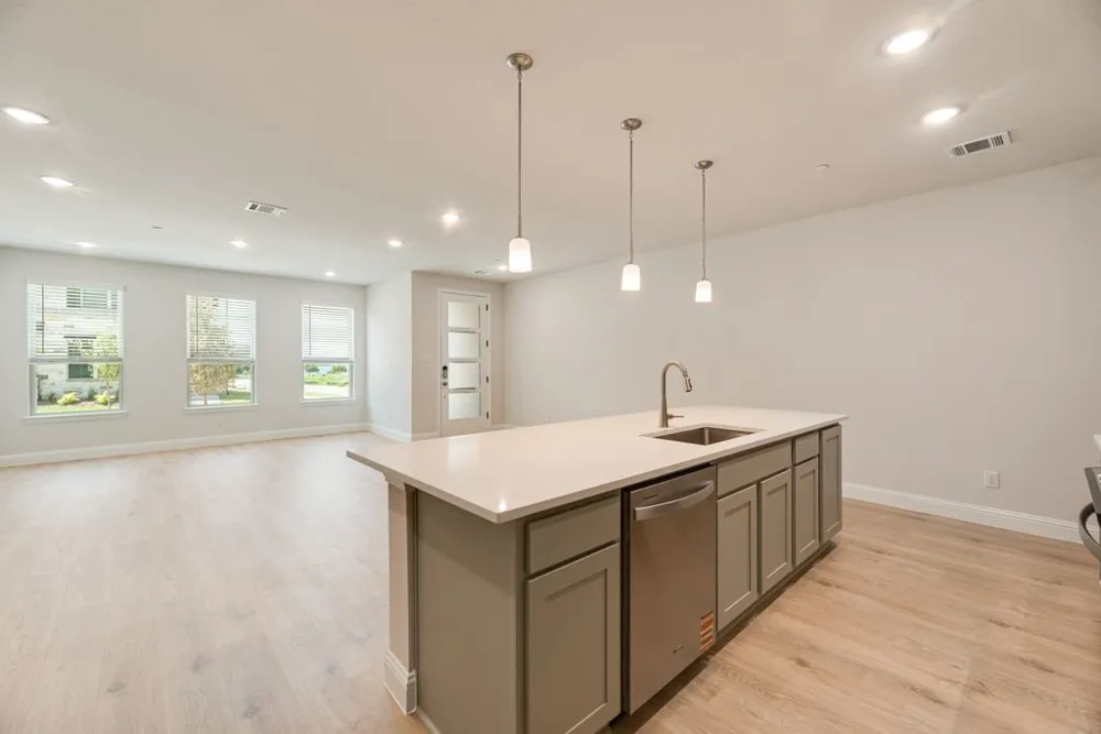 8321 Bayside Drive Rowlett, TX 75088