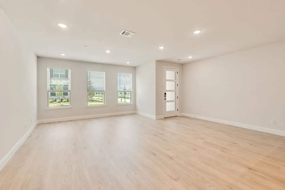 8321 Bayside Drive Rowlett, TX 75088