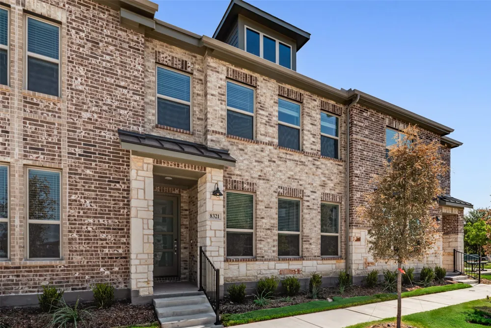 8321 Bayside Drive Rowlett, TX 75088