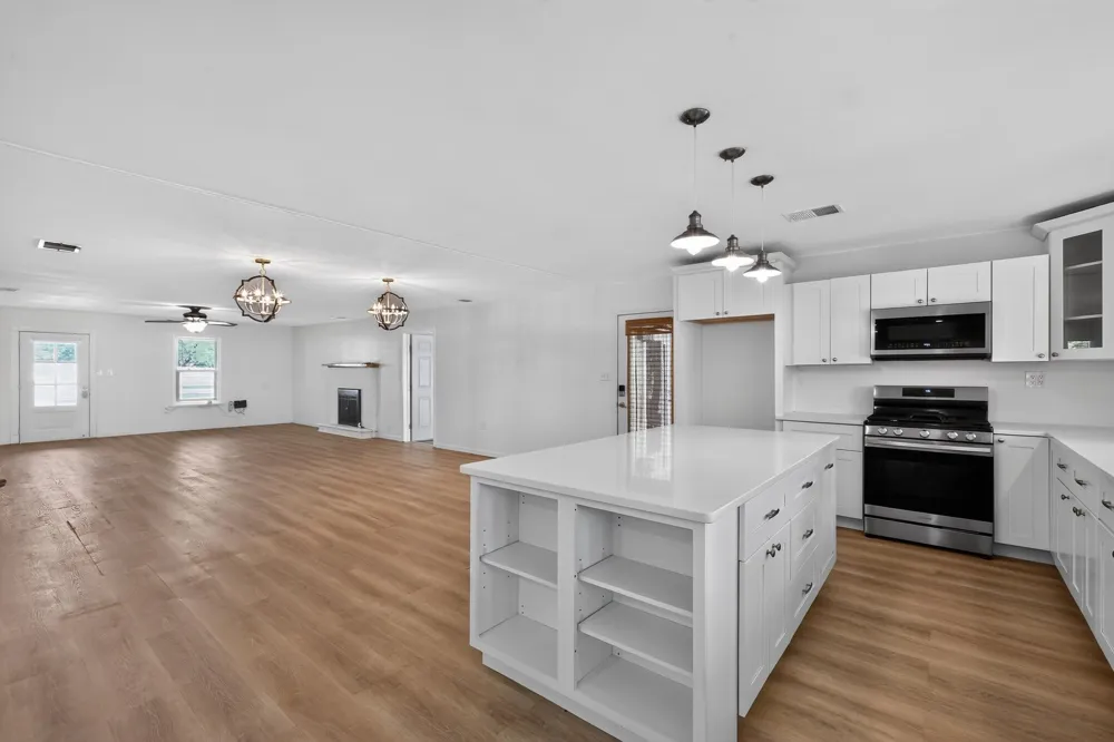 7228 Emerald Drive Brownwood, TX 76801