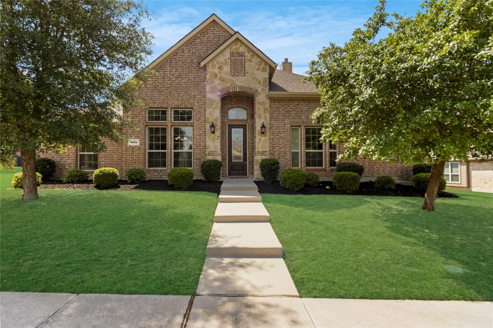 3921 Cameron Lane Rockwall, TX 75087