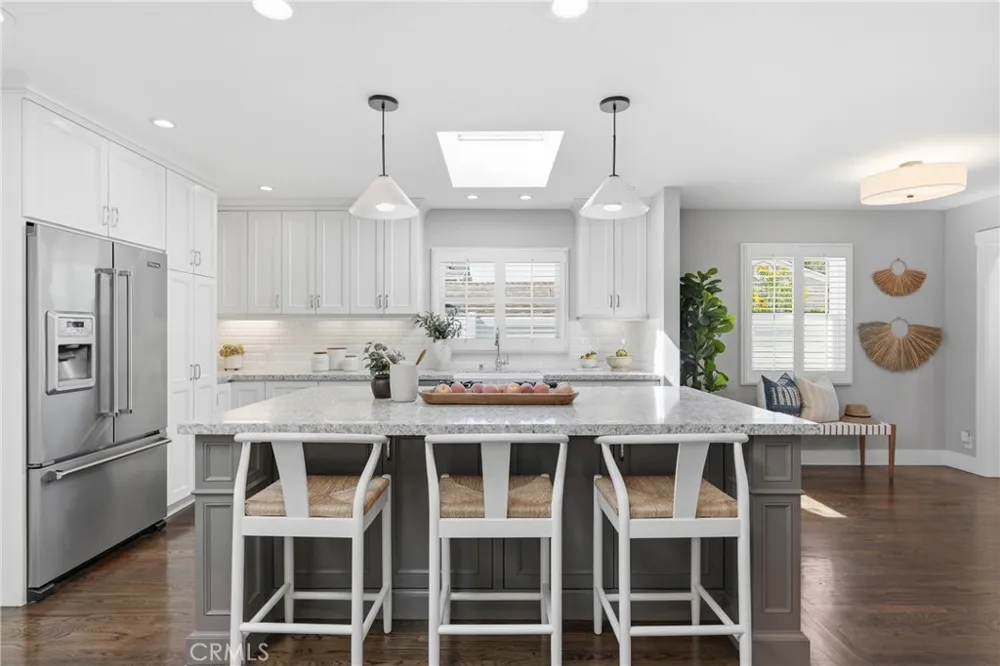 1401 Chestnut Manhattan Beach, CA 90266