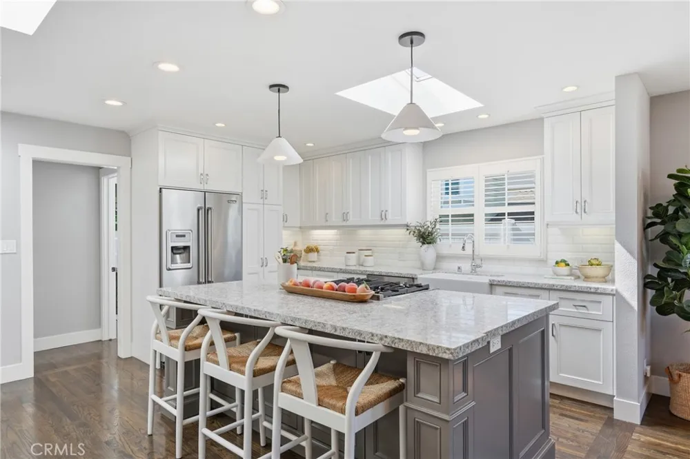 1401 Chestnut Manhattan Beach, CA 90266