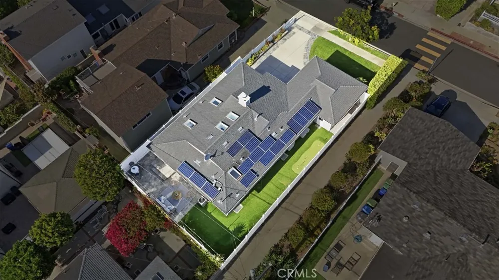 1401 Chestnut Manhattan Beach, CA 90266
