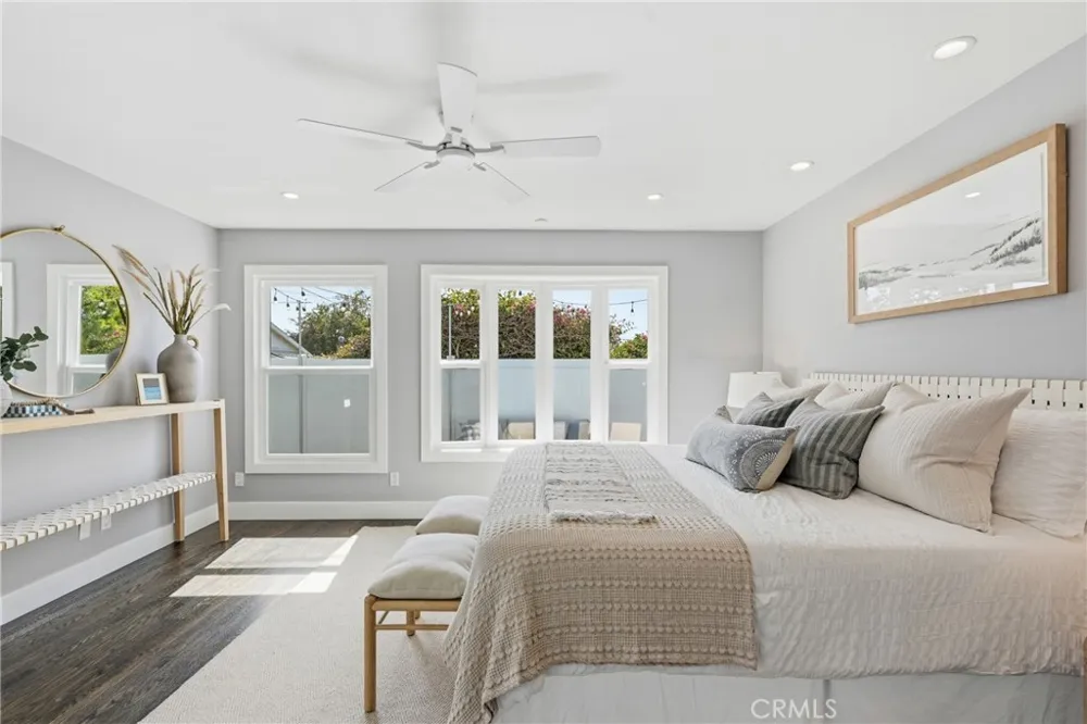 1401 Chestnut Manhattan Beach, CA 90266