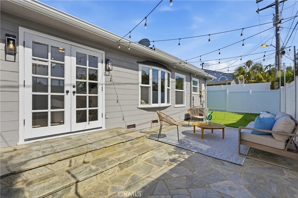 1401 Chestnut Manhattan Beach, CA 90266