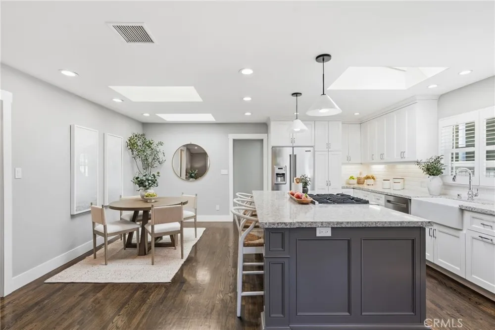 1401 Chestnut Manhattan Beach, CA 90266