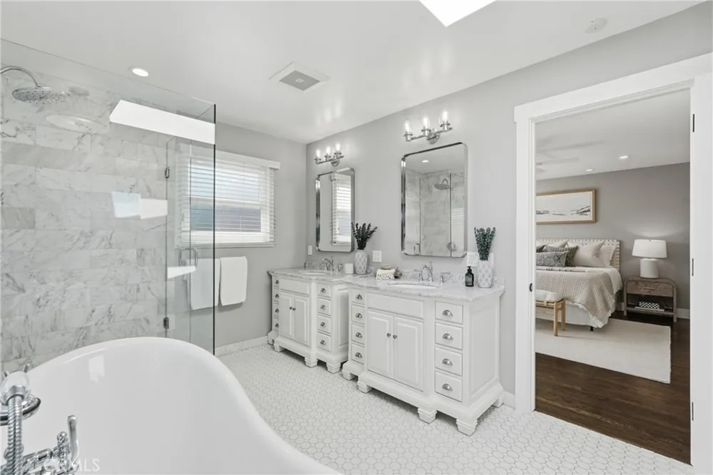 1401 Chestnut Manhattan Beach, CA 90266