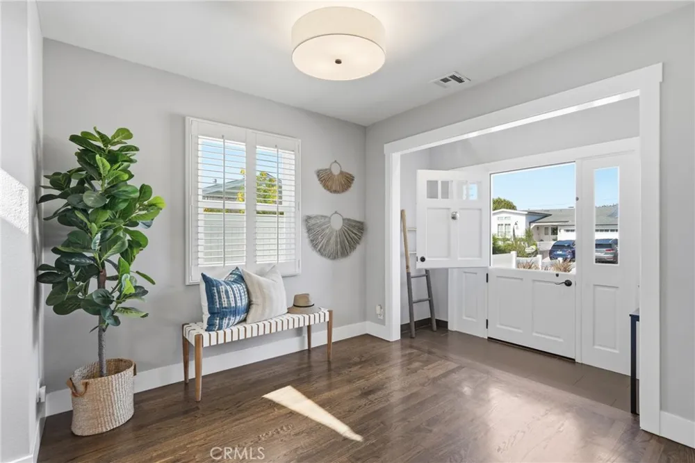 1401 Chestnut Manhattan Beach, CA 90266