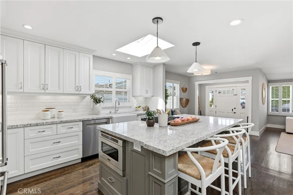 1401 Chestnut Manhattan Beach, CA 90266