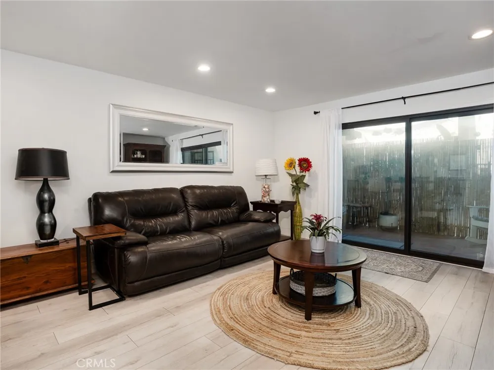 900 Cedar Street #111 El Segundo, CA 90245