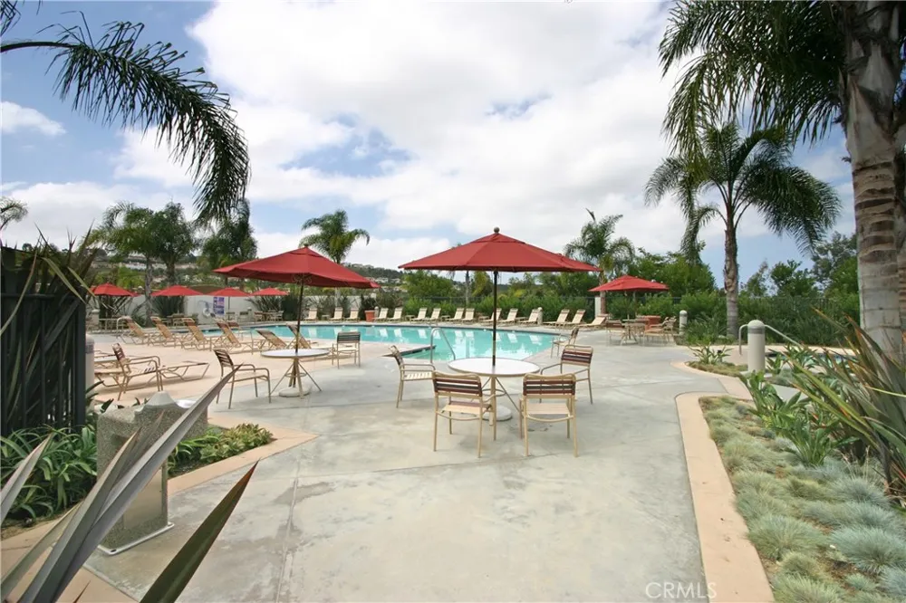 6004 Paseo Salinero Carlsbad, CA 92009